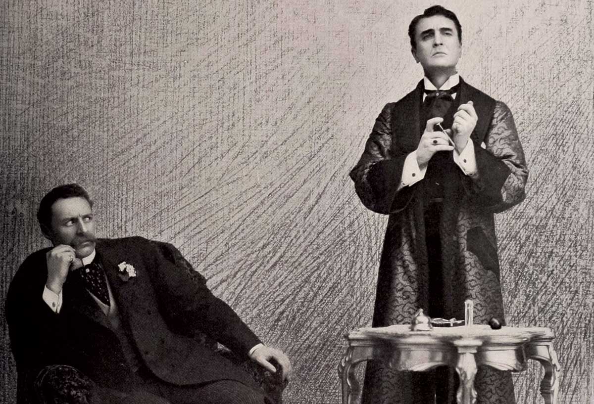 Sherlock Holmes, played by William Gillette, and his hypodermic. From a stage adaptation of Sherlock Holmes at the Garrick Theatre, London, 1899. Alamy. Sherlock Holmes, played by William Gillette, and his hypodermic. From a stage adaptation of Sherlock Holmes at the Garrick Theatre, London, 1899. Alamy.